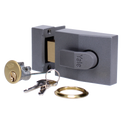 YALE 82 Deadbolt Nightlatch - 60mm DMG Case PB Cyl Boxed